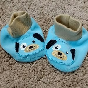 Blue puppy slippers 0-6 months